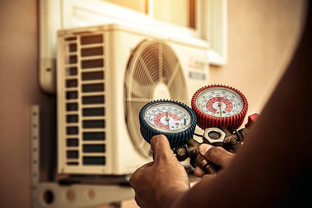 Professional Hvac technician working in North Houston, TX